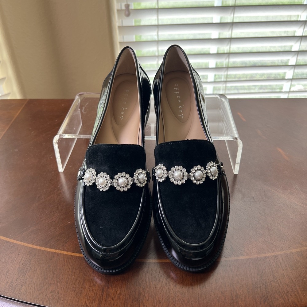 Copper Key Black Patent Suede Pearl Crystal Loafers Women Sz 8.5M Luxury Preppy